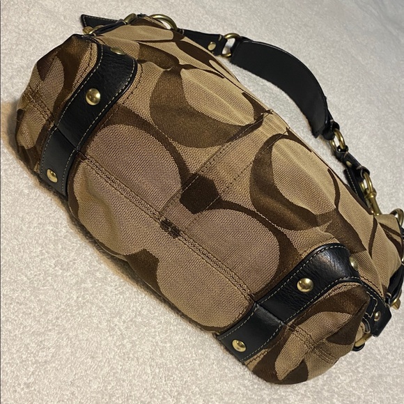 Coach Tan and Brown Signature Shoulder Bag - Picture 6 of 16